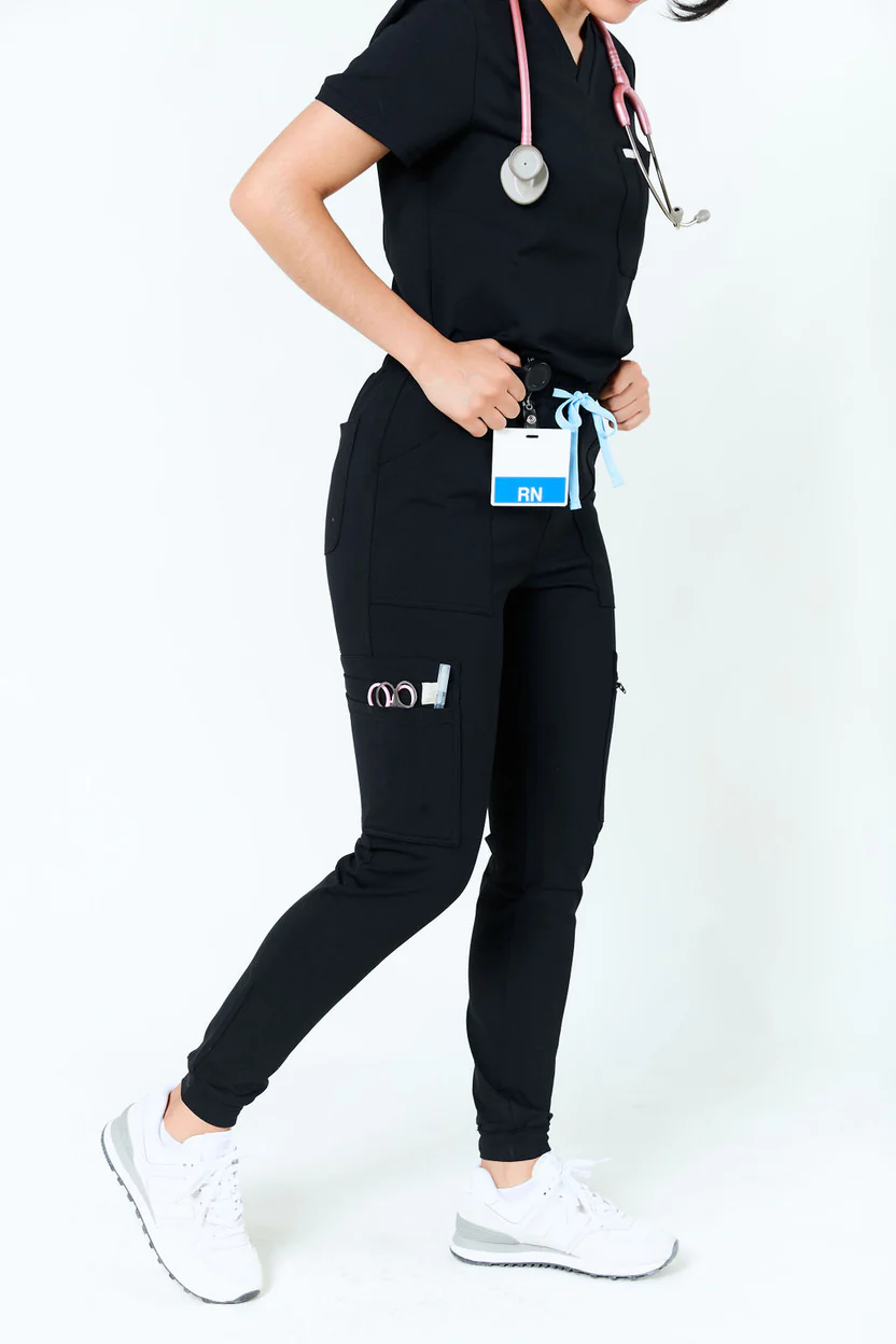 MakeItScope Women's Willow 9-Pocket High-Rise Jogger - Black - WILLOW9-CBK-